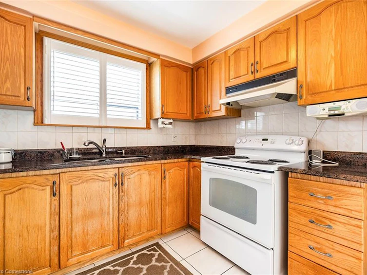 3635 Kingston Road, Toronto, ON, M1M 1S2 - 18