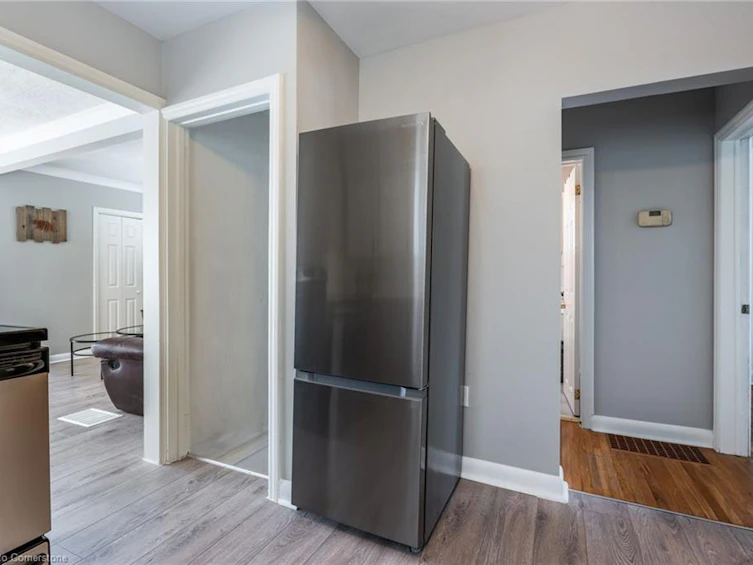 276 Bowman Street, Hamilton, ON, L8S 2V3 - 12