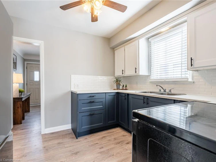 276 Bowman Street, Hamilton, ON, L8S 2V3 - 11