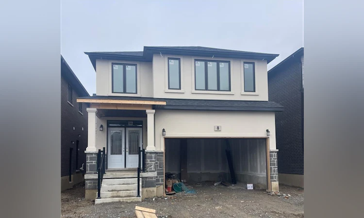 8 Dunlop Road