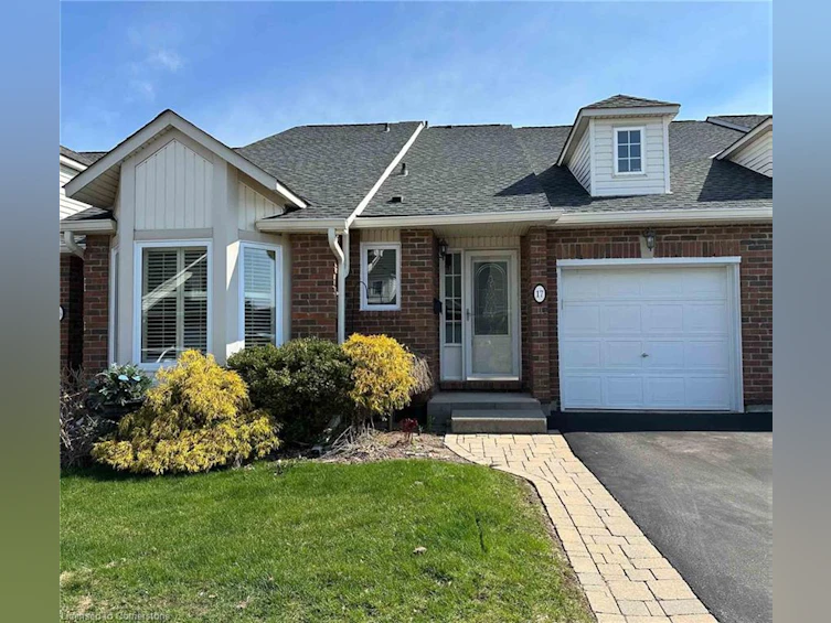 17-222 Fellowes Crescent, Hamilton, ON, L8B 0R1