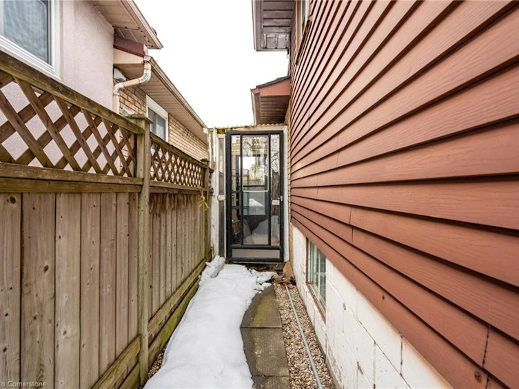1115 Upper Sherman Avenue, Hamilton, ON, L8W 1B9 - 31