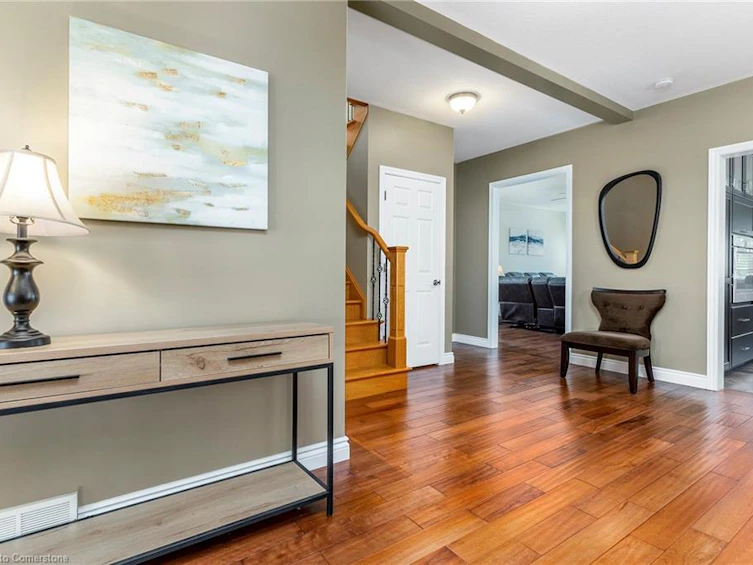 5 Battle Street, Thorold, ON, L2R 3W3 - 6