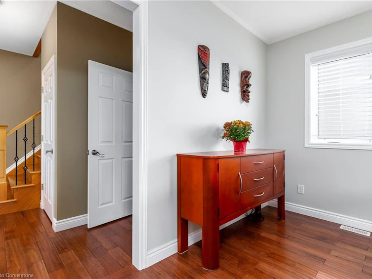 5 Battle Street, Thorold, ON, L2R 3W3 - 13