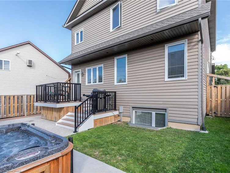 5 Battle Street, Thorold, ON, L2R 3W3 - 34