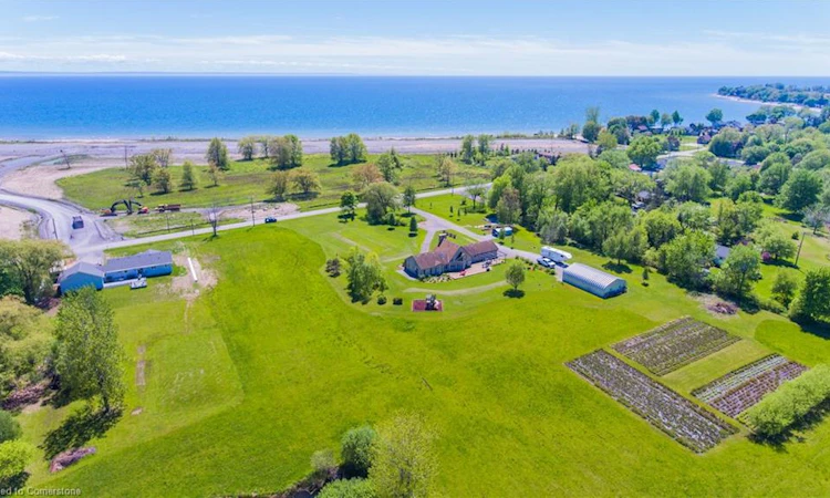 PTLT 17 Lakeshore Road