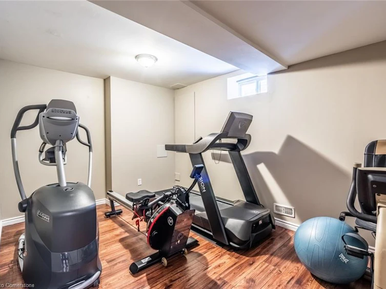 68 Newcombe Road, Hamilton, ON, L9H 7T3 - 36
