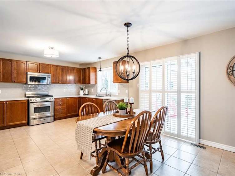 68 Newcombe Road, Hamilton, ON, L9H 7T3 - 18