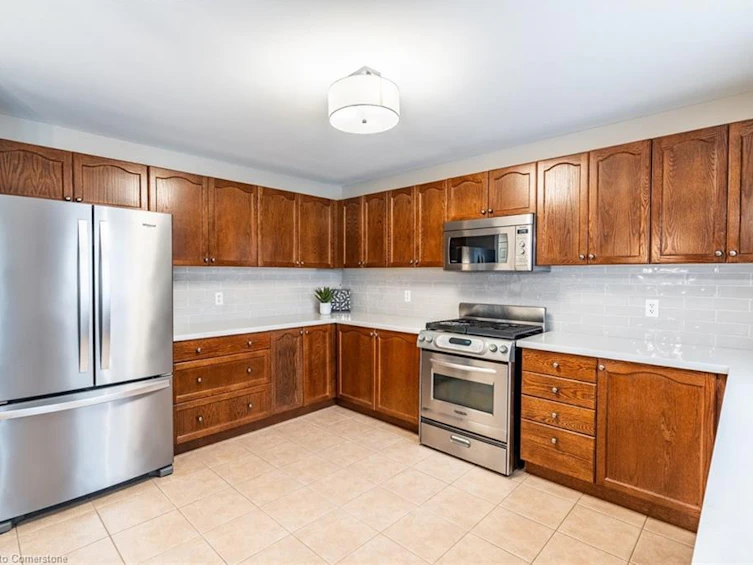68 Newcombe Road, Hamilton, ON, L9H 7T3 - 11