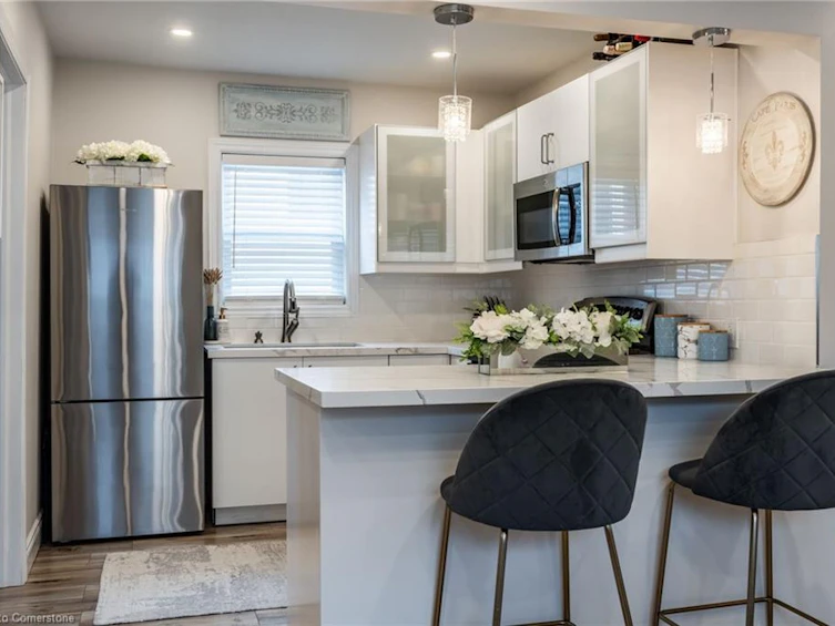 925 Garth Street, Hamilton, ON, L9C 4L3 - 12