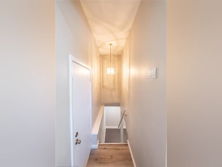 28 Mountain View Road, Hamilton, ON, L9H 5B9 - 23