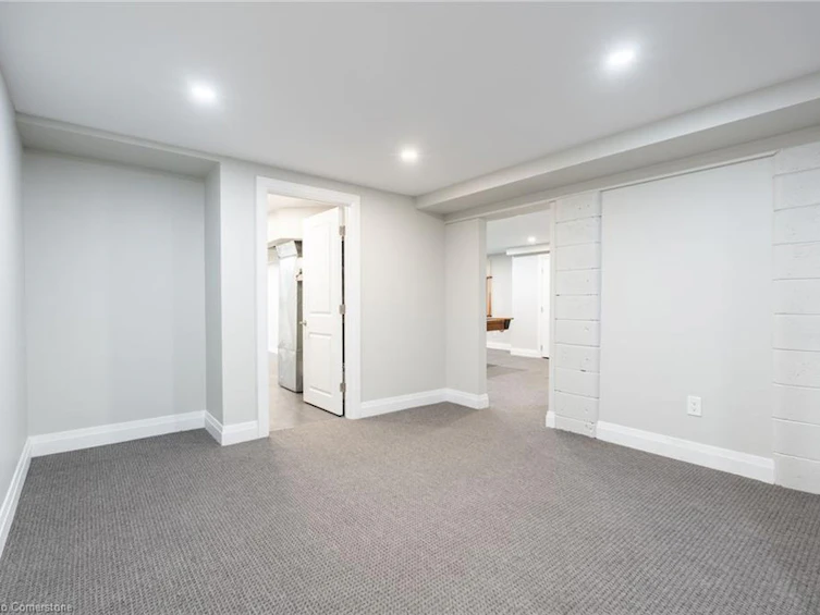 28 Mountain View Road, Hamilton, ON, L9H 5B9 - 25