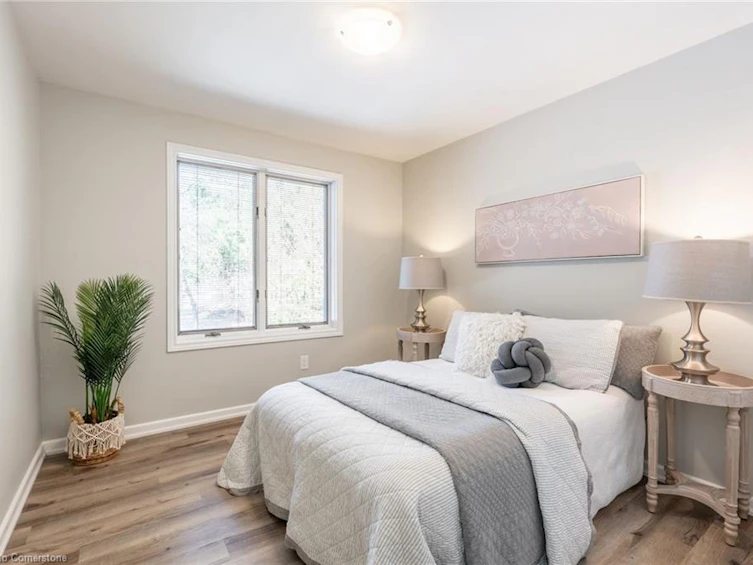 28 Mountain View Road, Hamilton, ON, L9H 5B9 - 21