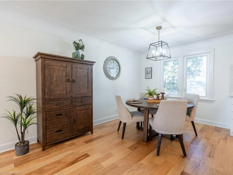 26 Mcmaster Avenue, Hamilton, ON, L9H 4M7 - 16