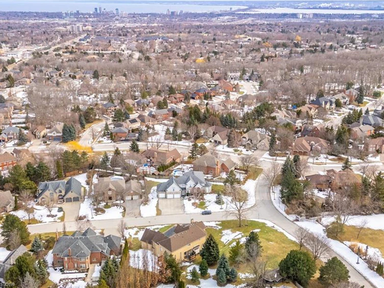 1401 Tamworth Court, Burlington, ON, L7P 4V3 - 45