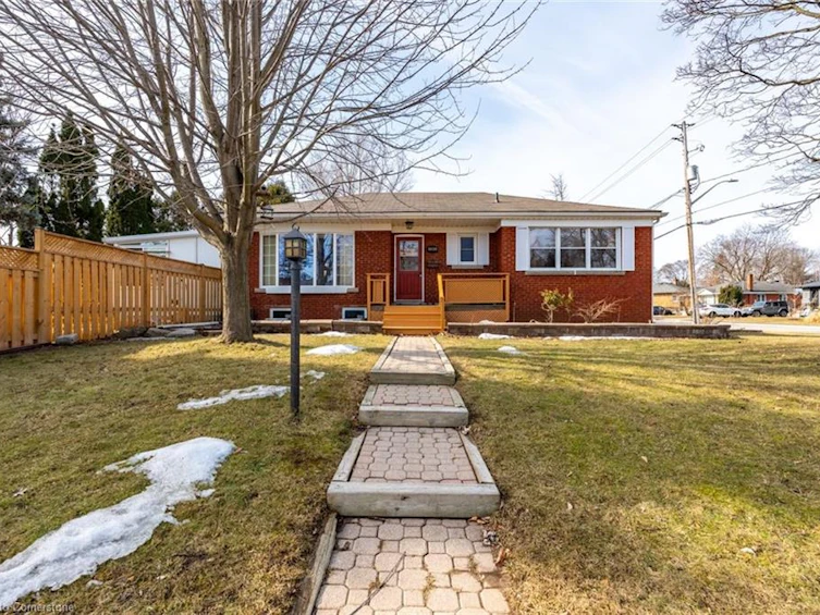 2305 Wagner Crescent, Burlington, ON, L7R 1S8