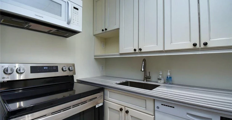 2-329 King Street E, Hamilton, ON, L8N 1C1 - 8