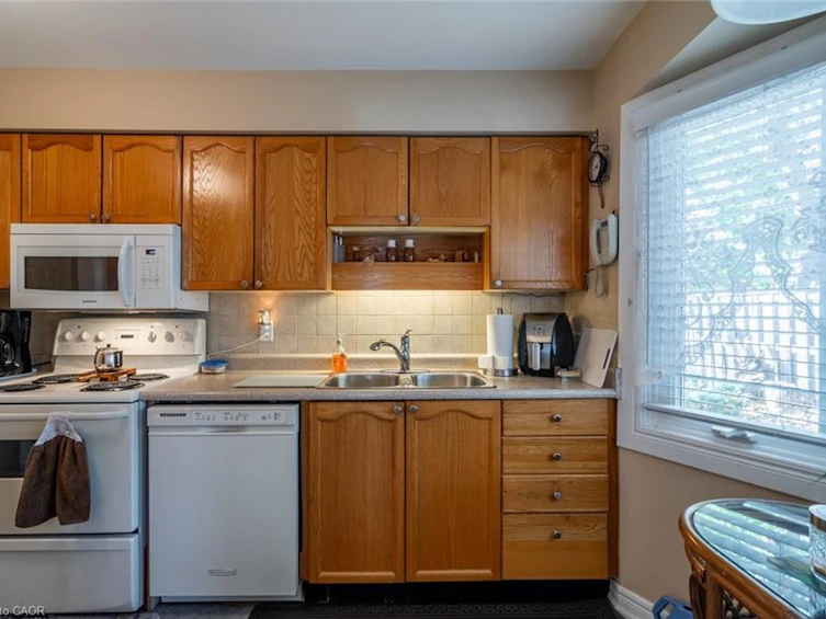 81 Hamilton Street N, Hamilton, ON, L0R 2H0 - 27