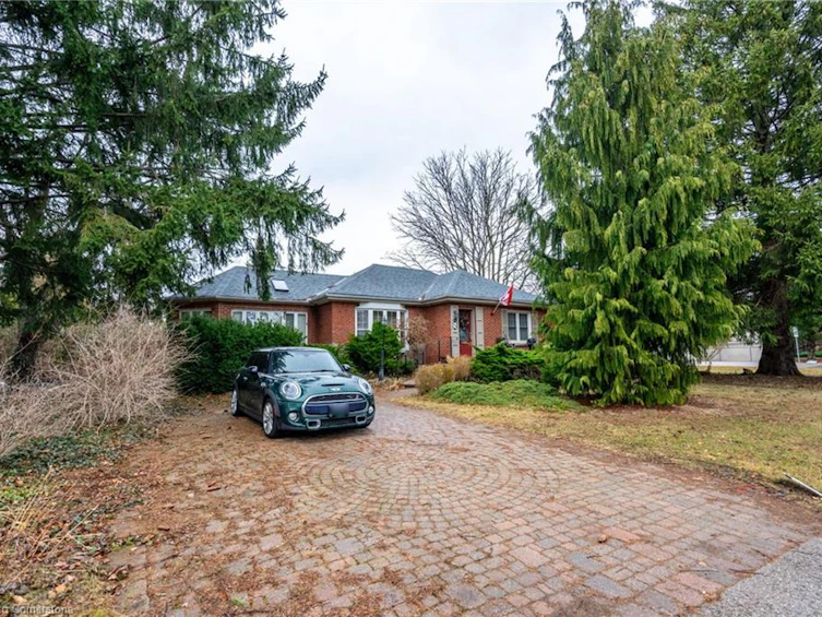 281 North Shore Boulevard W, Burlington, ON, L7T 1A6
