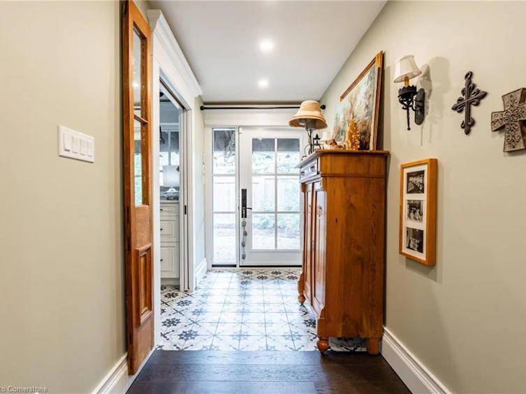 121 Mohawk Road, Hamilton, ON, L9G 3L9 - 34