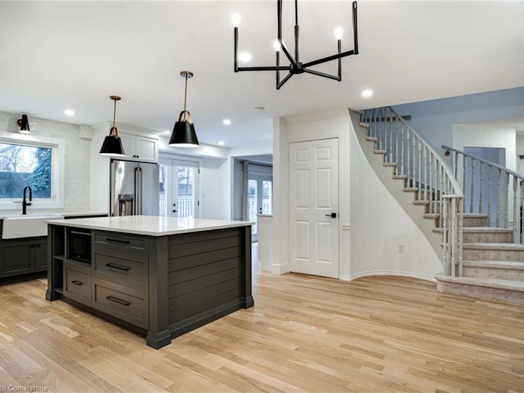 379 Devonshire Terrace, Hamilton, ON, L1S 4R2 - 24