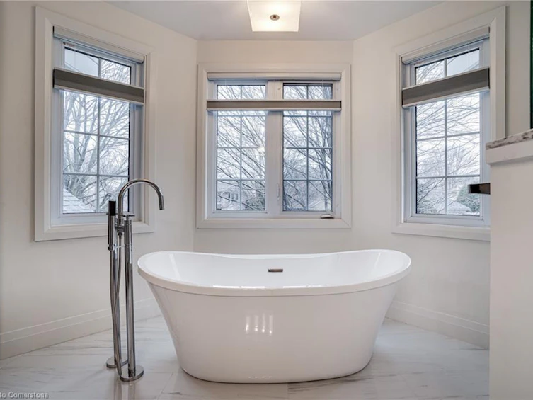 379 Devonshire Terrace, Hamilton, ON, L1S 4R2 - 33