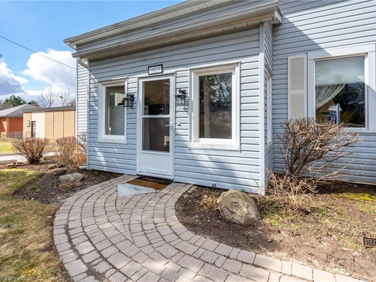 1809 Brock Road, Hamilton, ON, L8B 0Z4 - 2