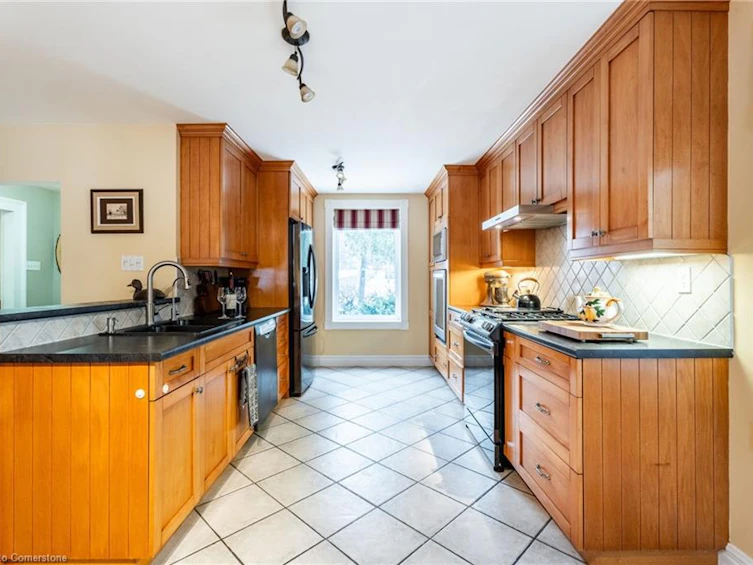1809 Brock Road, Hamilton, ON, L8B 0Z4 - 11