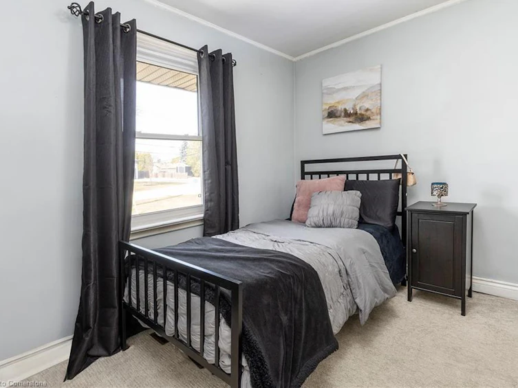 63 Seneca Avenue, Hamilton, ON, L9B 1L8 - 13