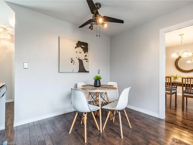 2345 Glastonbury Road, Burlington, ON, L7P 4L7 - 17