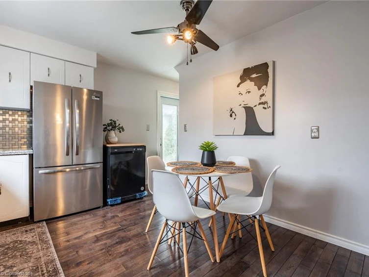 2345 Glastonbury Road, Burlington, ON, L7P 4L7 - 16