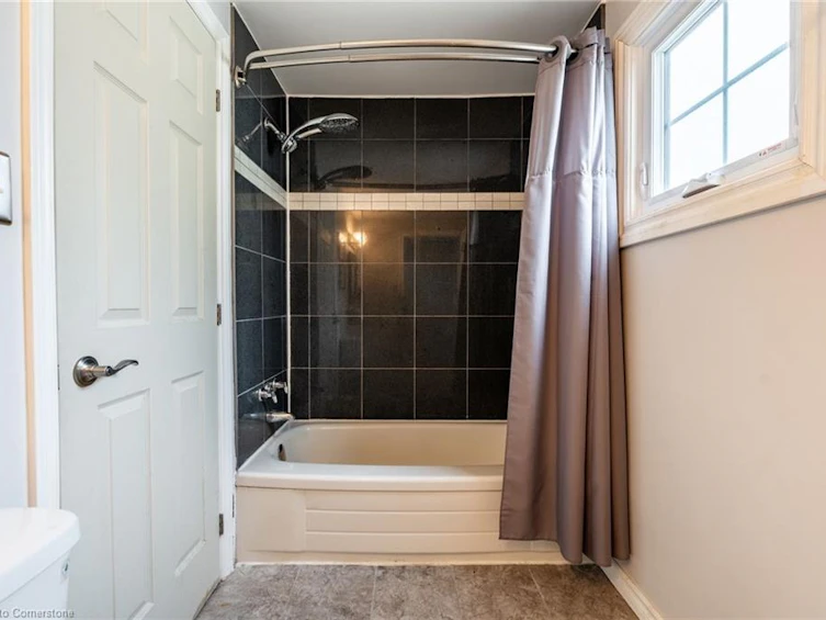 2345 Glastonbury Road, Burlington, ON, L7P 4L7 - 22