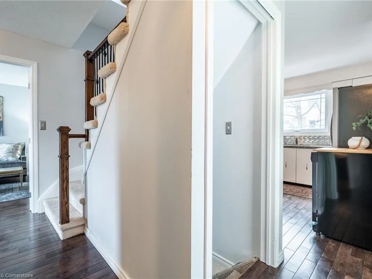 2345 Glastonbury Road, Burlington, ON, L7P 4L7 - 33