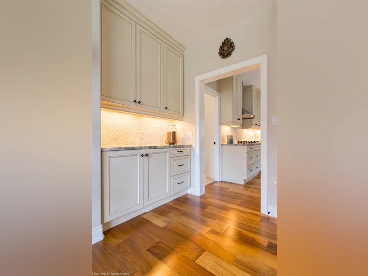 204 Woodview Crescent, Hamilton, ON, L9G 1G2 - 8