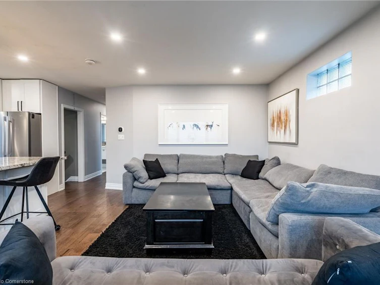 19 East 44th Street, Hamilton, ON, L8T 3G6 - 7