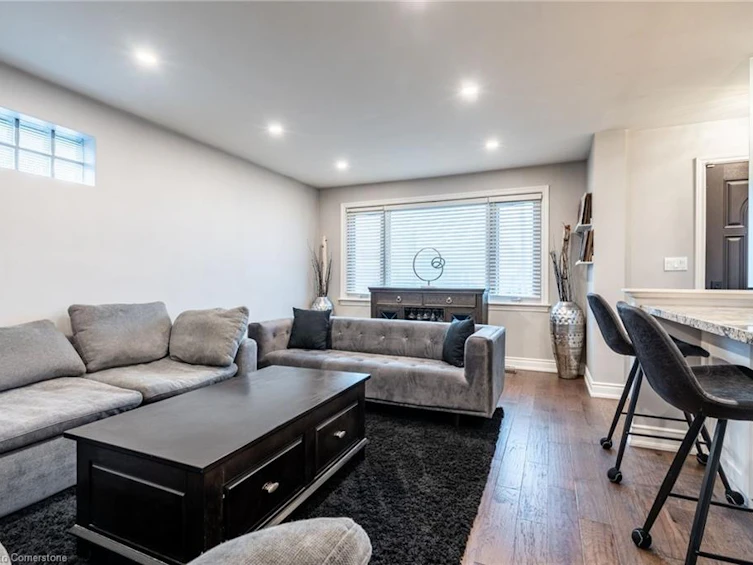 19 East 44th Street, Hamilton, ON, L8T 3G6 - 5