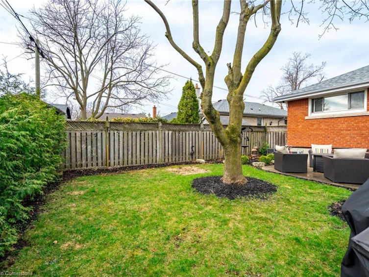 19 East 44th Street, Hamilton, ON, L8T 3G6 - 45