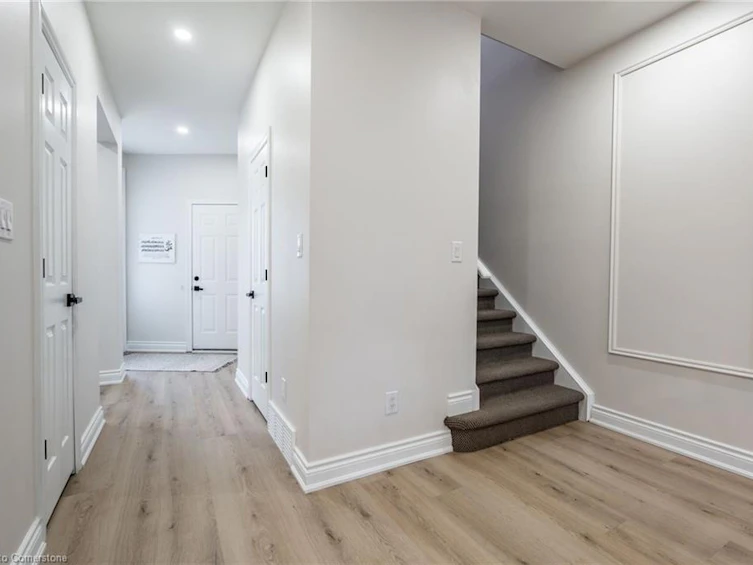 48 Goldenview Court, Hamilton, ON, L8B 0L2 - 14