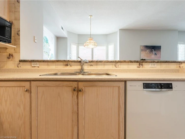 102-5188 Lakeshore Road, Burlington, ON, L7L 6P4 - 19