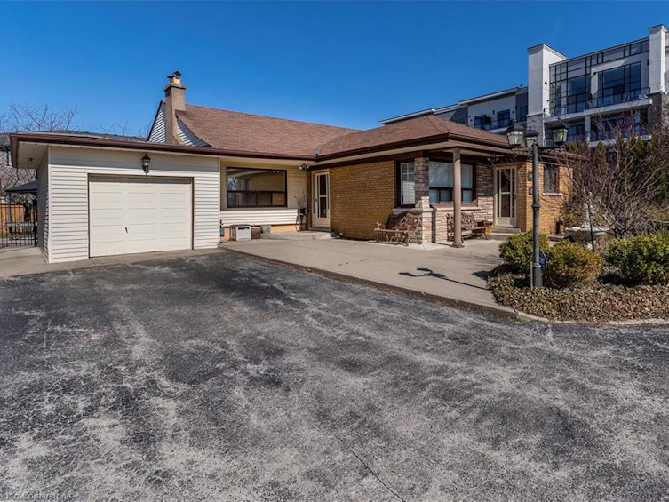 808 West 5th Street, Hamilton, ON, L9C 3R5 - 2