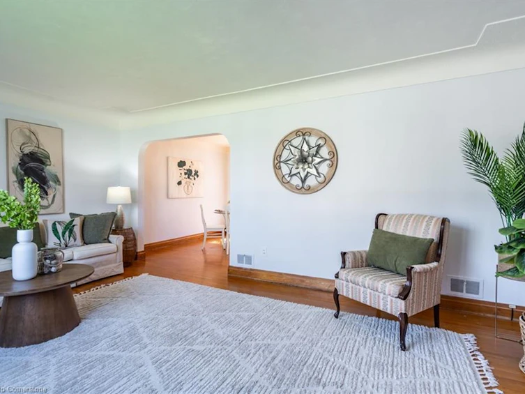 1052 Joan Drive, Burlington, ON, L7T 3H2 - 10