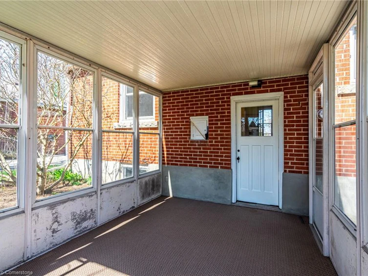 1052 Joan Drive, Burlington, ON, L7T 3H2 - 33