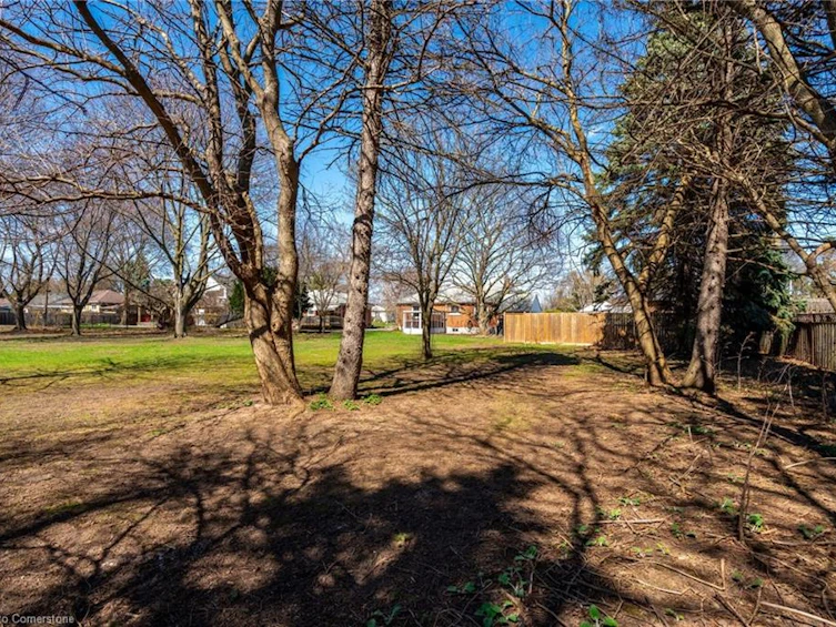 1052 Joan Drive, Burlington, ON, L7T 3H2 - 37