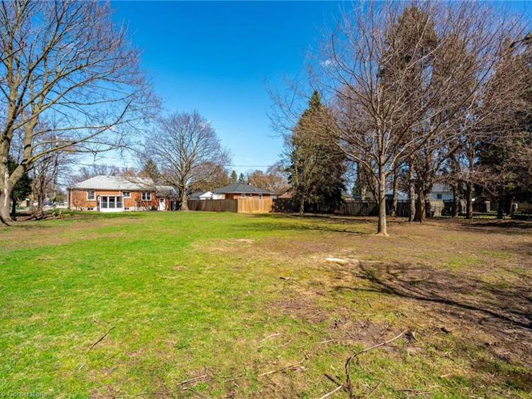 1052 Joan Drive, Burlington, ON, L7T 3H2 - 39