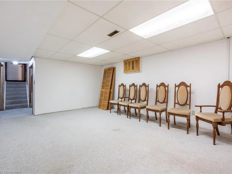 15 Titmouse Court, Hamilton, ON, L9A 4Y9 - 43