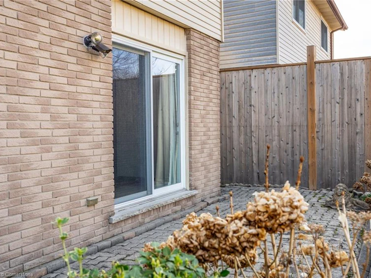 15 Titmouse Court, Hamilton, ON, L9A 4Y9 - 45