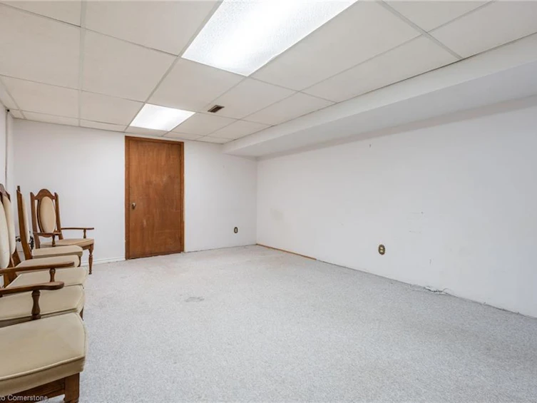 15 Titmouse Court, Hamilton, ON, L9A 4Y9 - 44