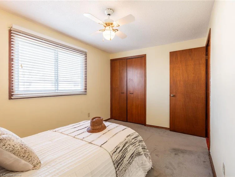 15 Titmouse Court, Hamilton, ON, L9A 4Y9 - 39