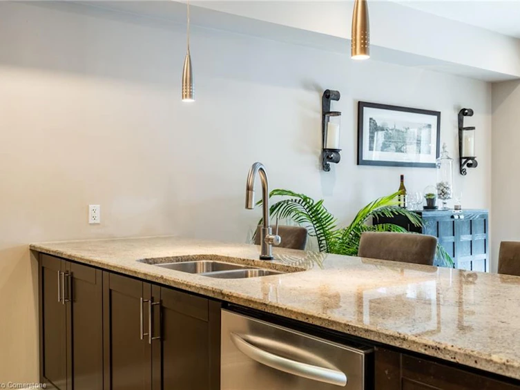 6-1491 Plains Road W, Burlington, ON, L7T 4H1 - 9
