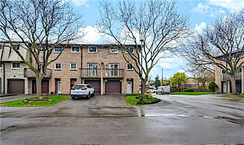 33-985 Limeridge Road E, Hamilton, ON, L8W 1X9